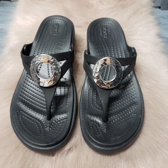 CROCS Shoes - Crocs Womens Sanrah Embellished Wedge sandal